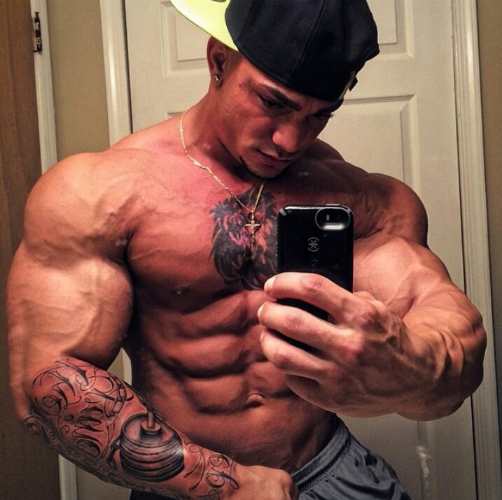 Тристен Эсколастико