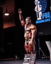 Влад Сухоручко