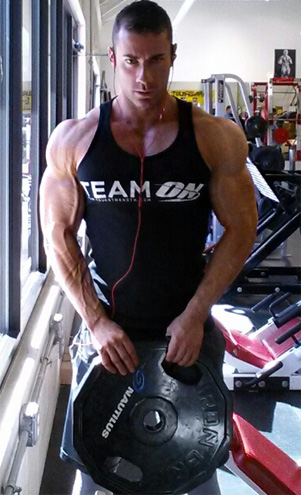 Алекс Карнейро