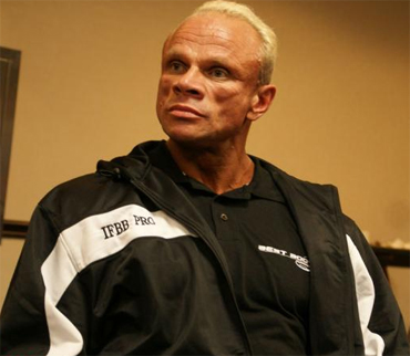 Роланд Чарлок