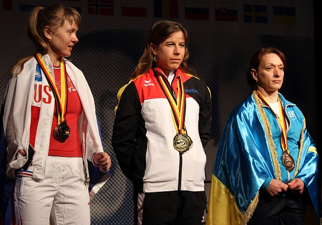 ЧЕ по пауэрлифтингу 2015 - итоги первого дня