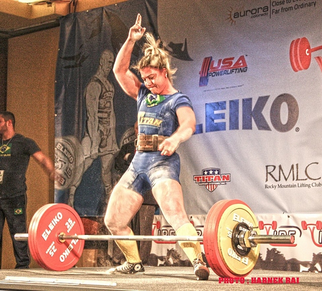 Ана Кастелляйн восстанавливается после операции