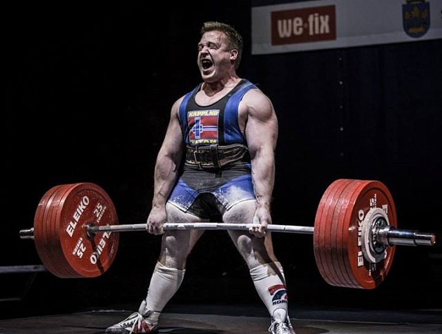 Шелль Баккелунд завершил карьеру