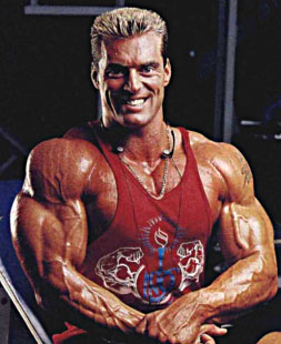 Упорство Де Мэя и его секреты накачки рук