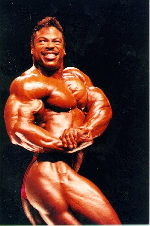 Аарон Бейкер