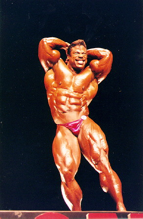 Аарон Бейкер