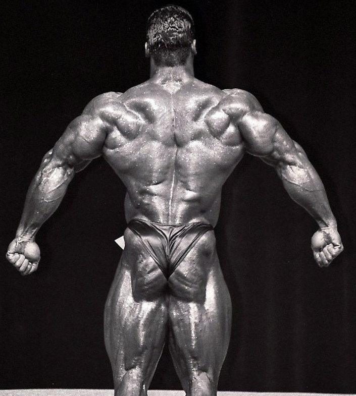 Аарон Бейкер