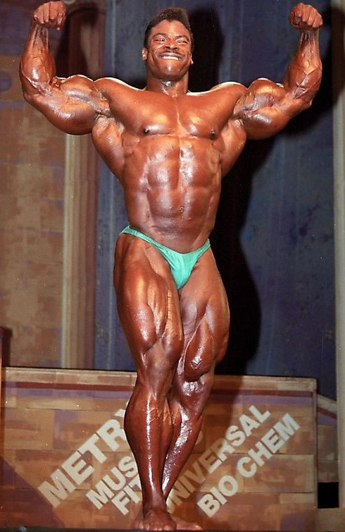 Аарон Бейкер