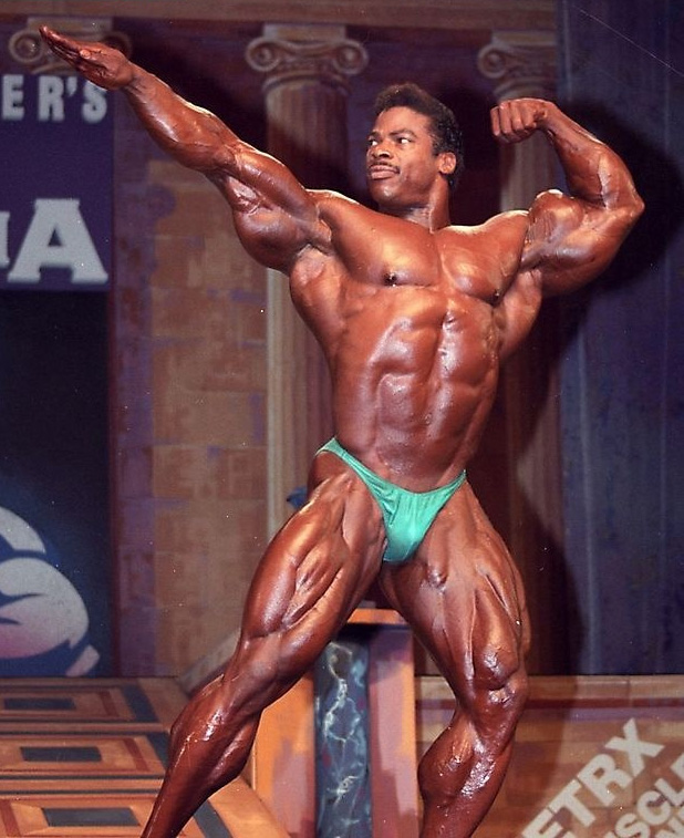 Аарон Бейкер