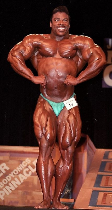 Аарон Бейкер