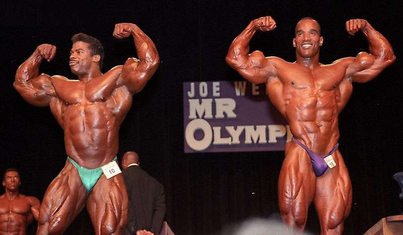 Аарон Бейкер