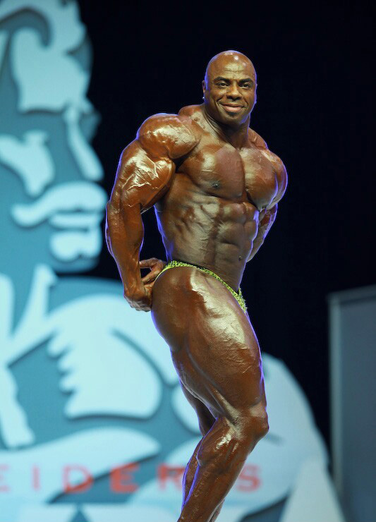 Тони Фримен