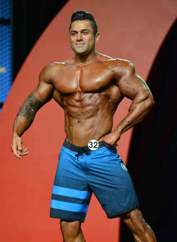 Эй Джей Шукори