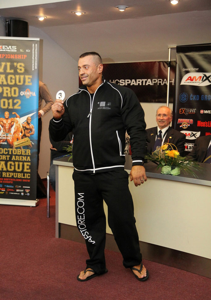 Томас Бенэгли