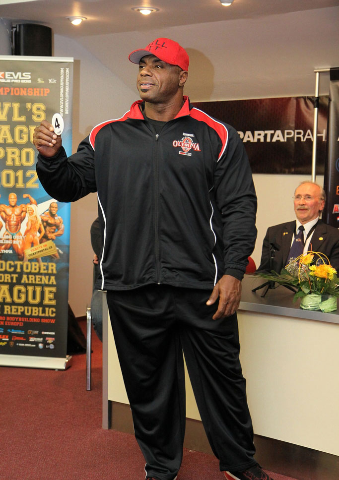 Тони Фримен