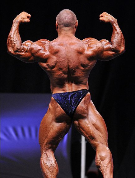 Юрий Леонов