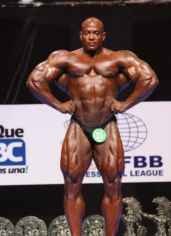 Фаузи Ханст