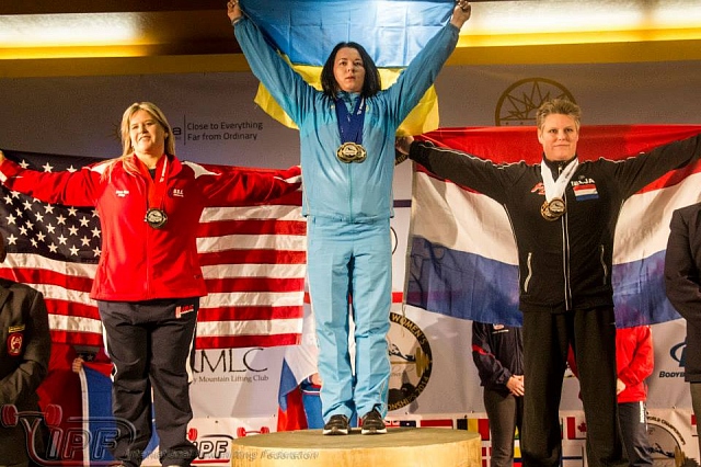 награждение женщин -84кг